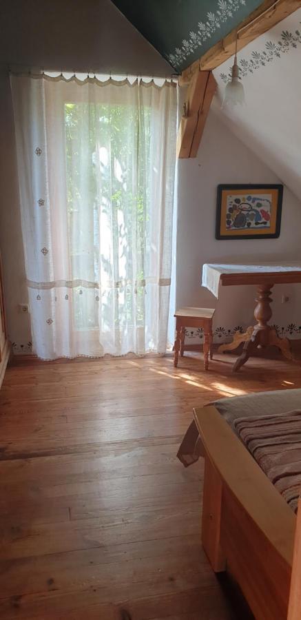Majiga Istaba Ar Balkonu Un Vannasistaba, Bezmaksas Velo Noma Iecava Bagian luar foto
